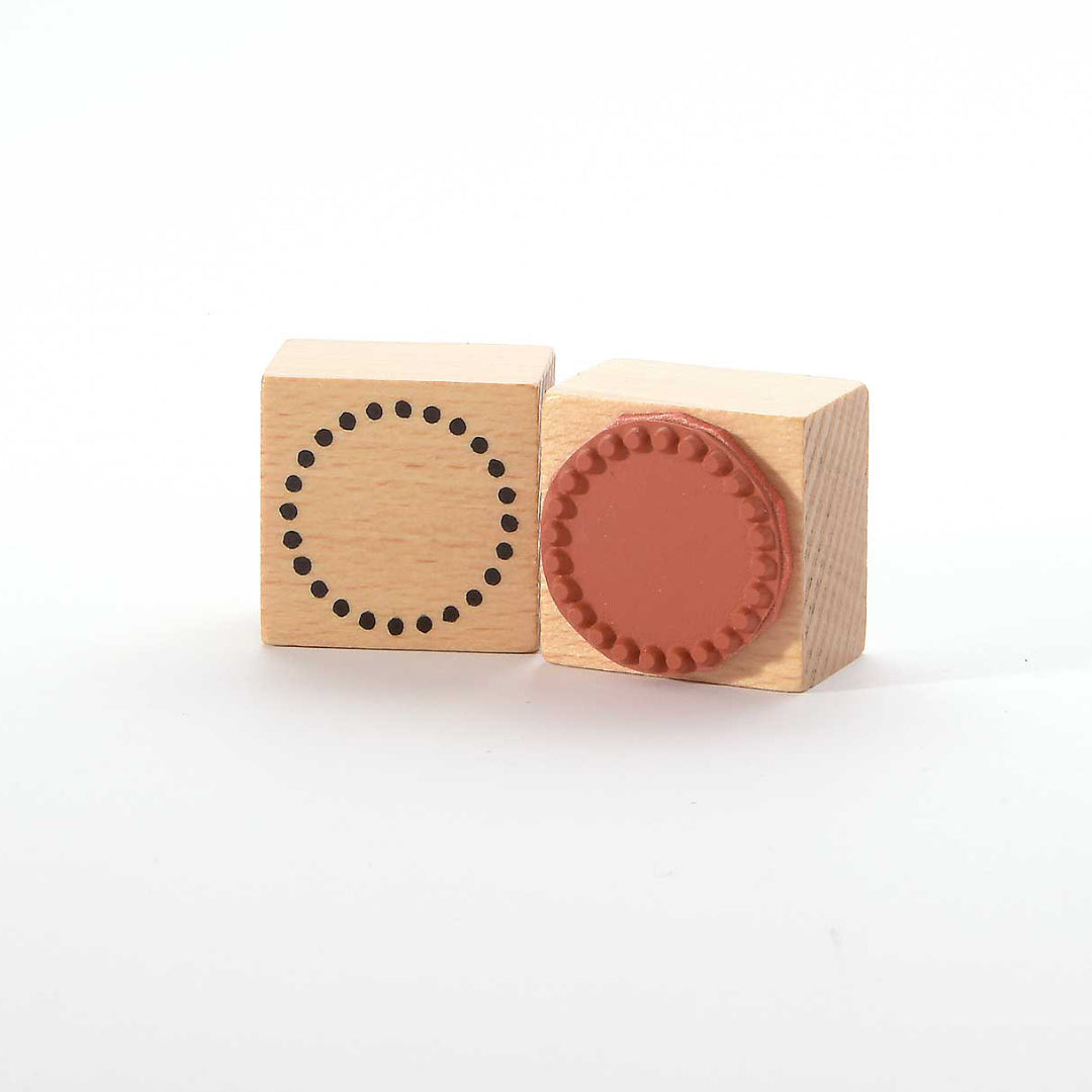Stampel-cirkel-med-prickar-1